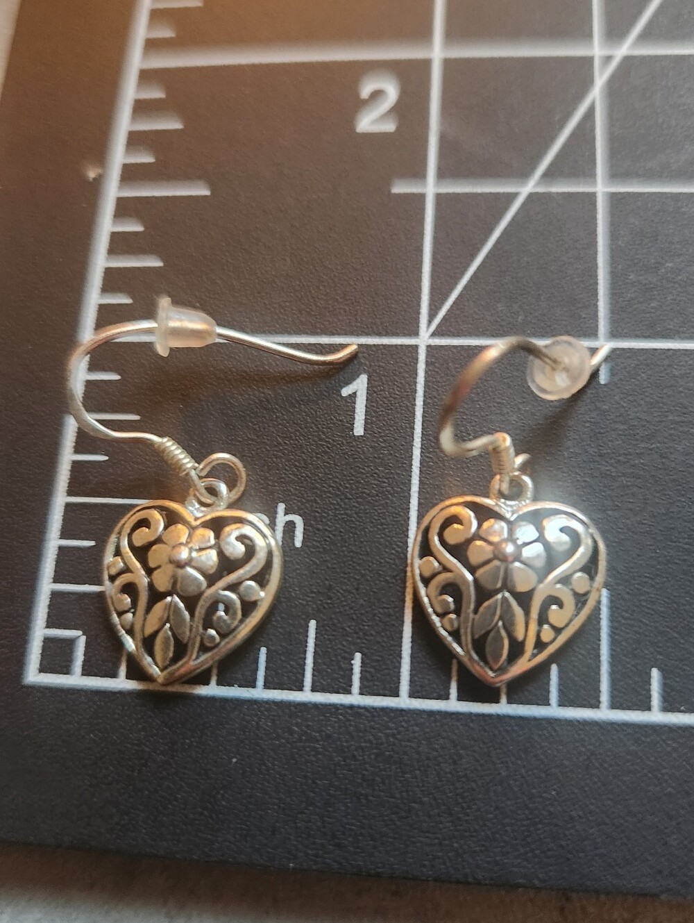 Charles Winston Heart With Floral Filigree Dainty Dangle Earrings.